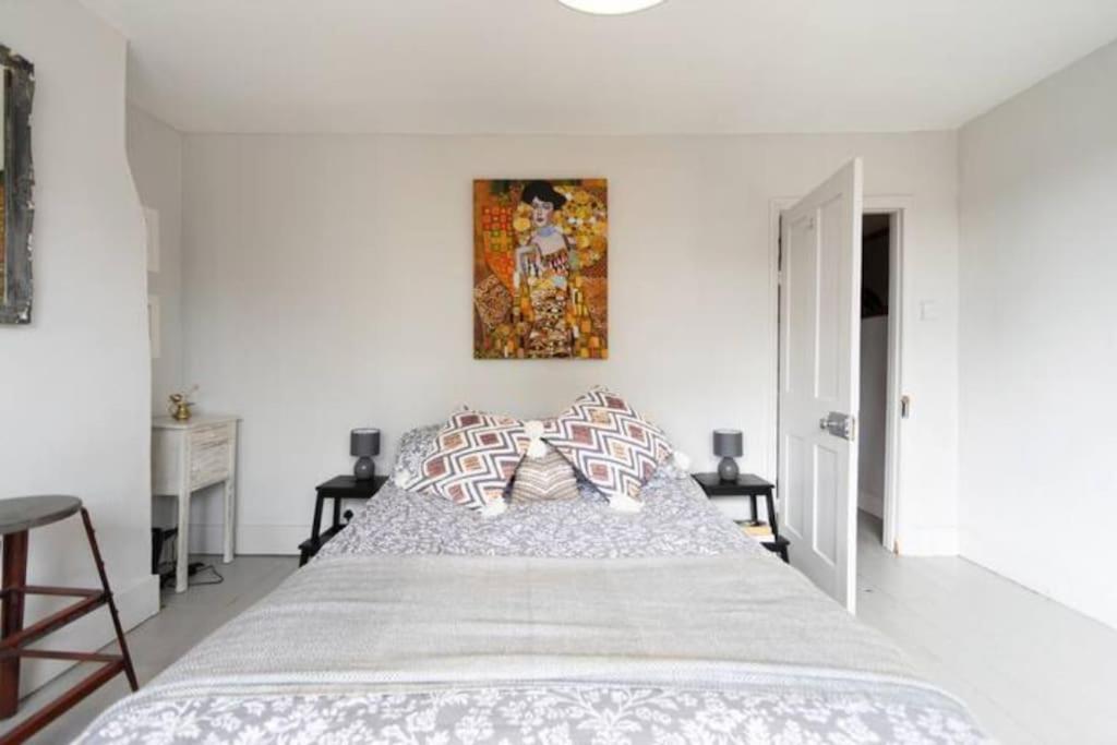 Heart Of The Beautiful Old Town Apartment Hastings Exterior photo